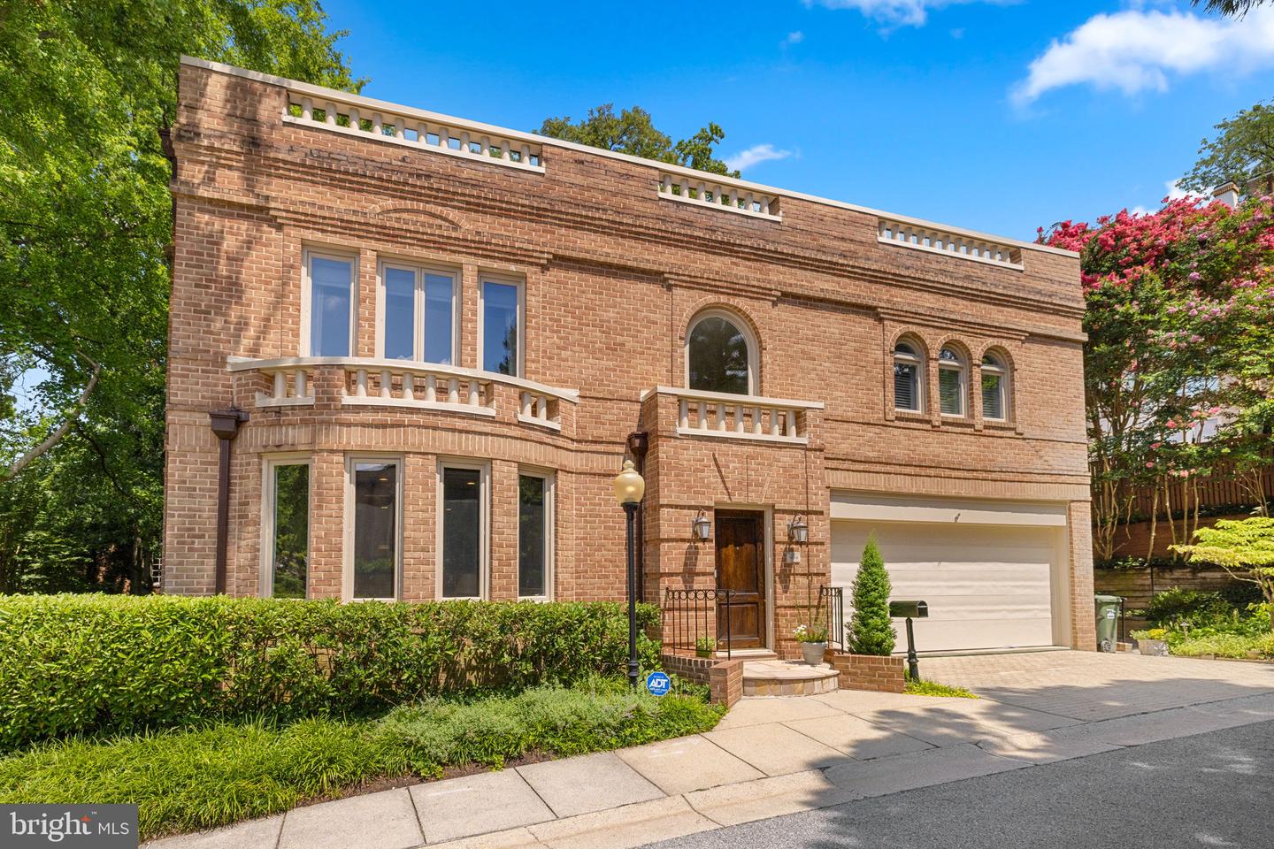 4616 FOXHALL CRES NW, WASHINGTON, District Of Columbia 20007, 5 Bedrooms Bedrooms, 18 Rooms Rooms,5 BathroomsBathrooms,Residential,For sale,4616 FOXHALL CRES NW,DCDC2212978 MLS # DCDC2212978