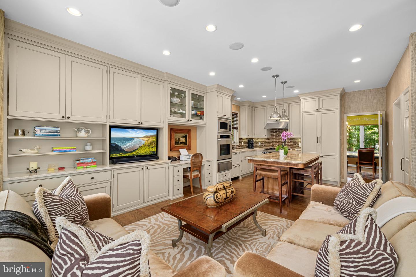 4616 FOXHALL CRES NW, WASHINGTON, District Of Columbia 20007, 5 Bedrooms Bedrooms, 18 Rooms Rooms,5 BathroomsBathrooms,Residential,For sale,4616 FOXHALL CRES NW,DCDC2212978 MLS # DCDC2212978