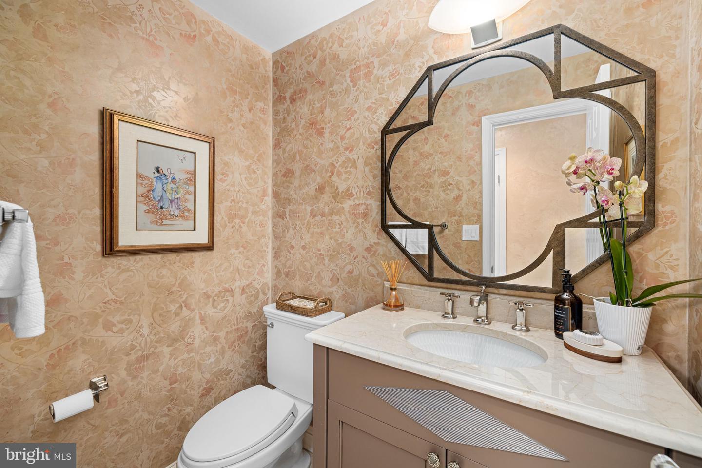 4616 FOXHALL CRES NW, WASHINGTON, District Of Columbia 20007, 5 Bedrooms Bedrooms, 18 Rooms Rooms,5 BathroomsBathrooms,Residential,For sale,4616 FOXHALL CRES NW,DCDC2212978 MLS # DCDC2212978