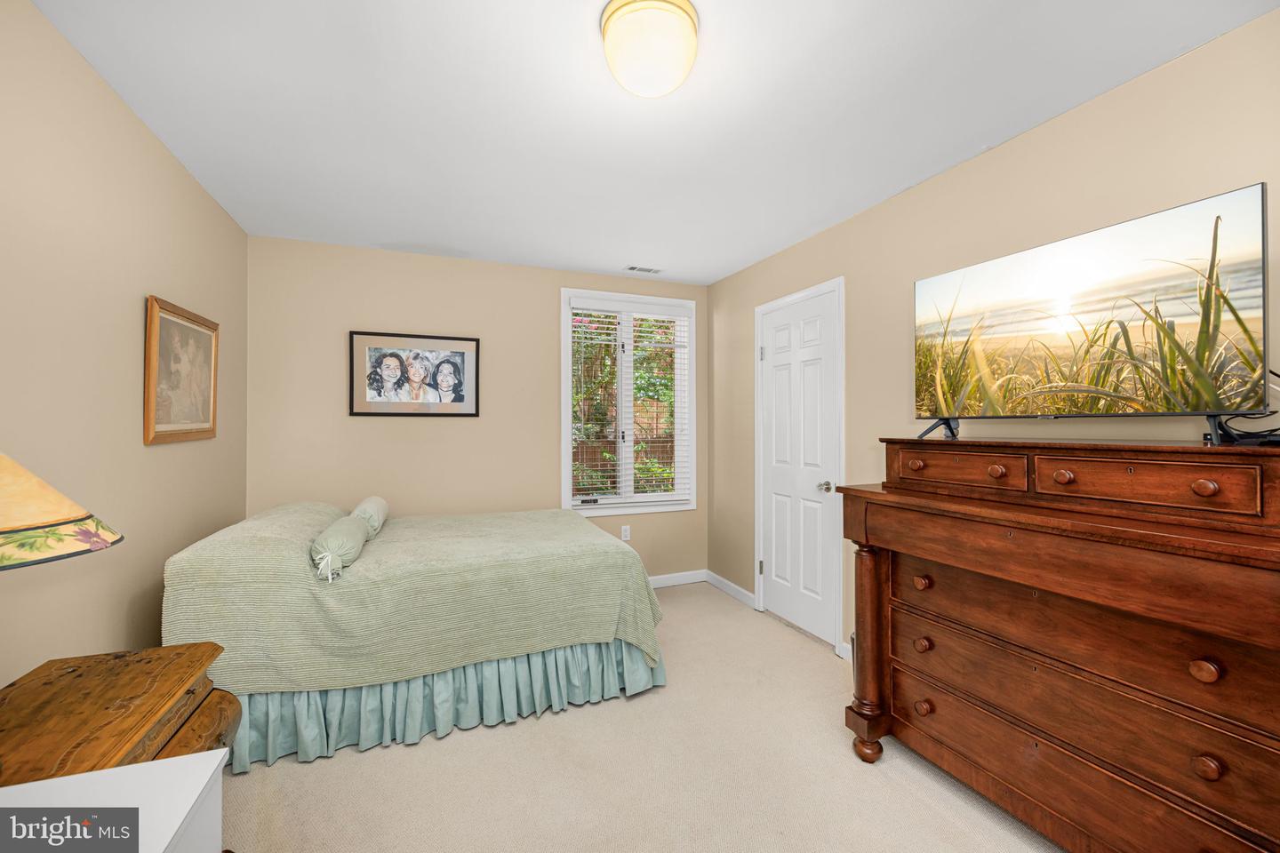4616 FOXHALL CRES NW, WASHINGTON, District Of Columbia 20007, 5 Bedrooms Bedrooms, 18 Rooms Rooms,5 BathroomsBathrooms,Residential,For sale,4616 FOXHALL CRES NW,DCDC2212978 MLS # DCDC2212978