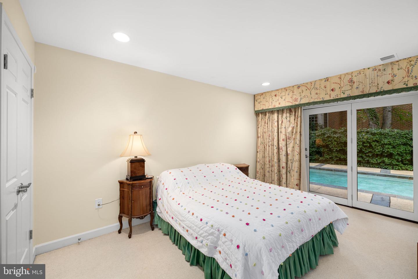 4616 FOXHALL CRES NW, WASHINGTON, District Of Columbia 20007, 5 Bedrooms Bedrooms, 18 Rooms Rooms,5 BathroomsBathrooms,Residential,For sale,4616 FOXHALL CRES NW,DCDC2212978 MLS # DCDC2212978