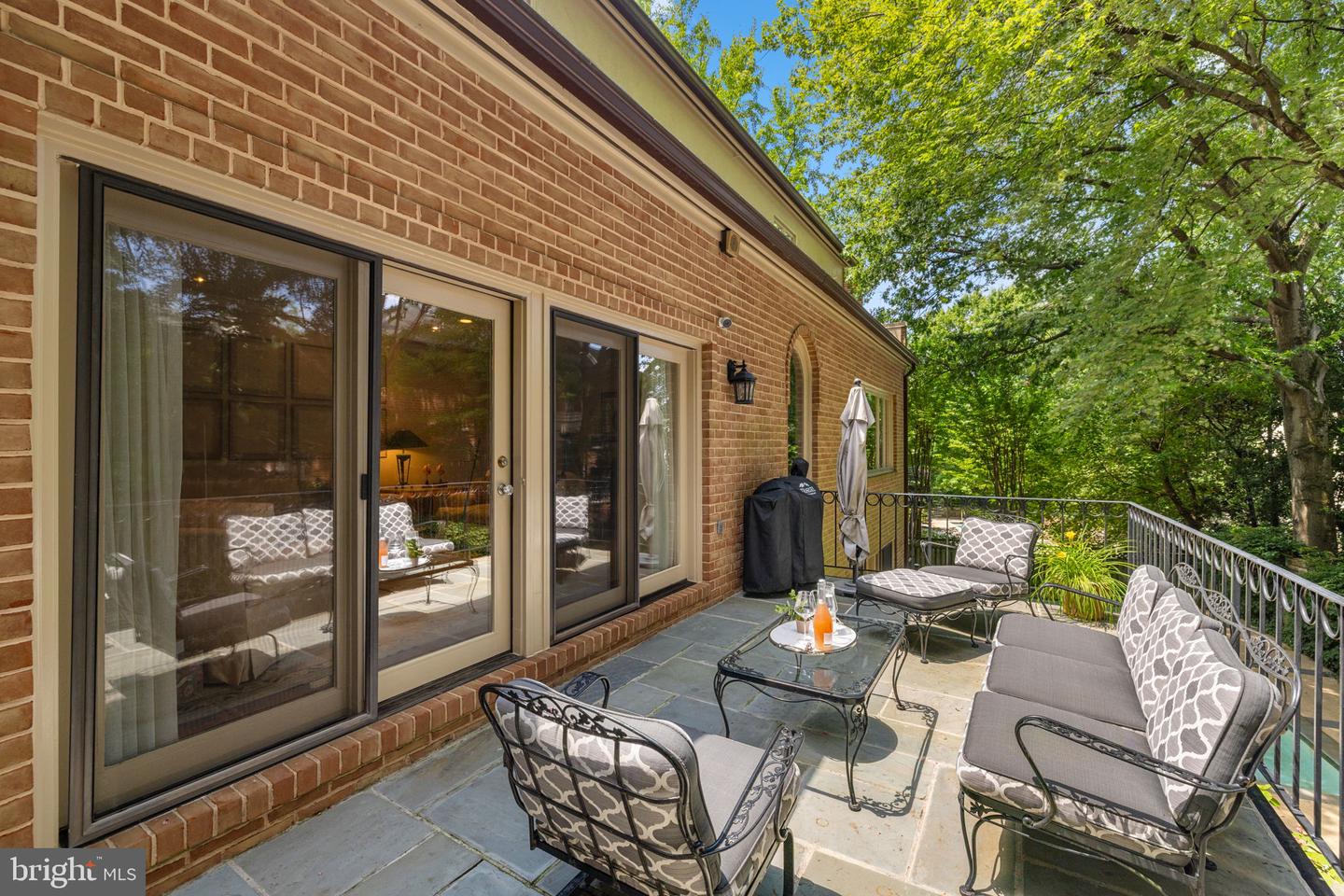 4616 FOXHALL CRES NW, WASHINGTON, District Of Columbia 20007, 5 Bedrooms Bedrooms, 18 Rooms Rooms,5 BathroomsBathrooms,Residential,For sale,4616 FOXHALL CRES NW,DCDC2212978 MLS # DCDC2212978