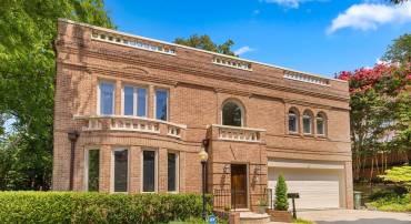 4616 FOXHALL CRES NW, WASHINGTON, District Of Columbia 20007, 5 Bedrooms Bedrooms, 18 Rooms Rooms,5 BathroomsBathrooms,Residential,For sale,4616 FOXHALL CRES NW,DCDC2212978 MLS # DCDC2212978