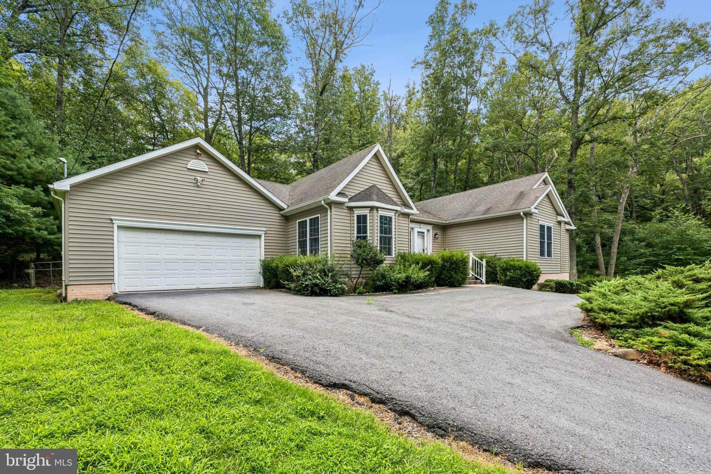 2066 JEWELL HOLLOW RD, LURAY, Virginia 22835, 3 Bedrooms Bedrooms, ,2 BathroomsBathrooms,Residential,For sale,2066 JEWELL HOLLOW RD,VAPA2005220 MLS # VAPA2005220