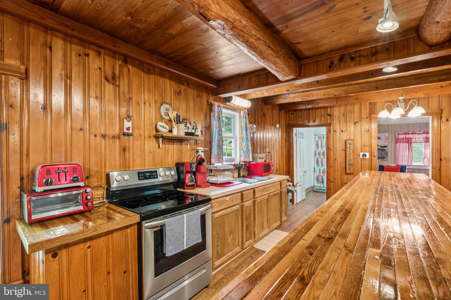 2066 JEWELL HOLLOW RD, LURAY, Virginia 22835, 3 Bedrooms Bedrooms, ,2 BathroomsBathrooms,Residential,For sale,2066 JEWELL HOLLOW RD,VAPA2005220 MLS # VAPA2005220