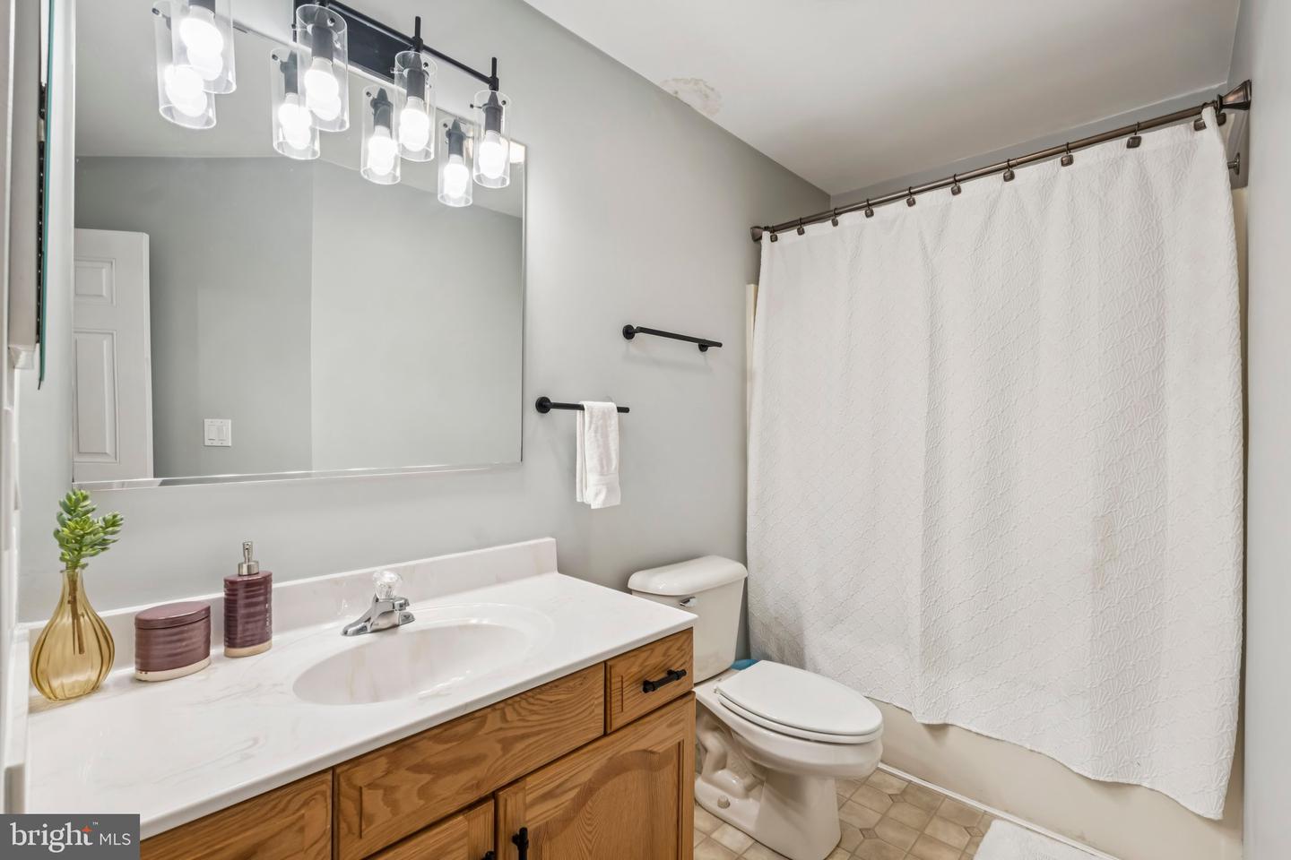 2066 JEWELL HOLLOW RD, LURAY, Virginia 22835, 3 Bedrooms Bedrooms, ,2 BathroomsBathrooms,Residential,For sale,2066 JEWELL HOLLOW RD,VAPA2005220 MLS # VAPA2005220