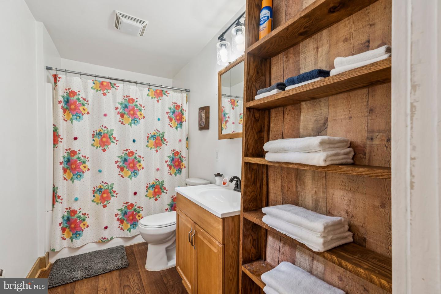 2066 JEWELL HOLLOW RD, LURAY, Virginia 22835, 3 Bedrooms Bedrooms, ,2 BathroomsBathrooms,Residential,For sale,2066 JEWELL HOLLOW RD,VAPA2005220 MLS # VAPA2005220