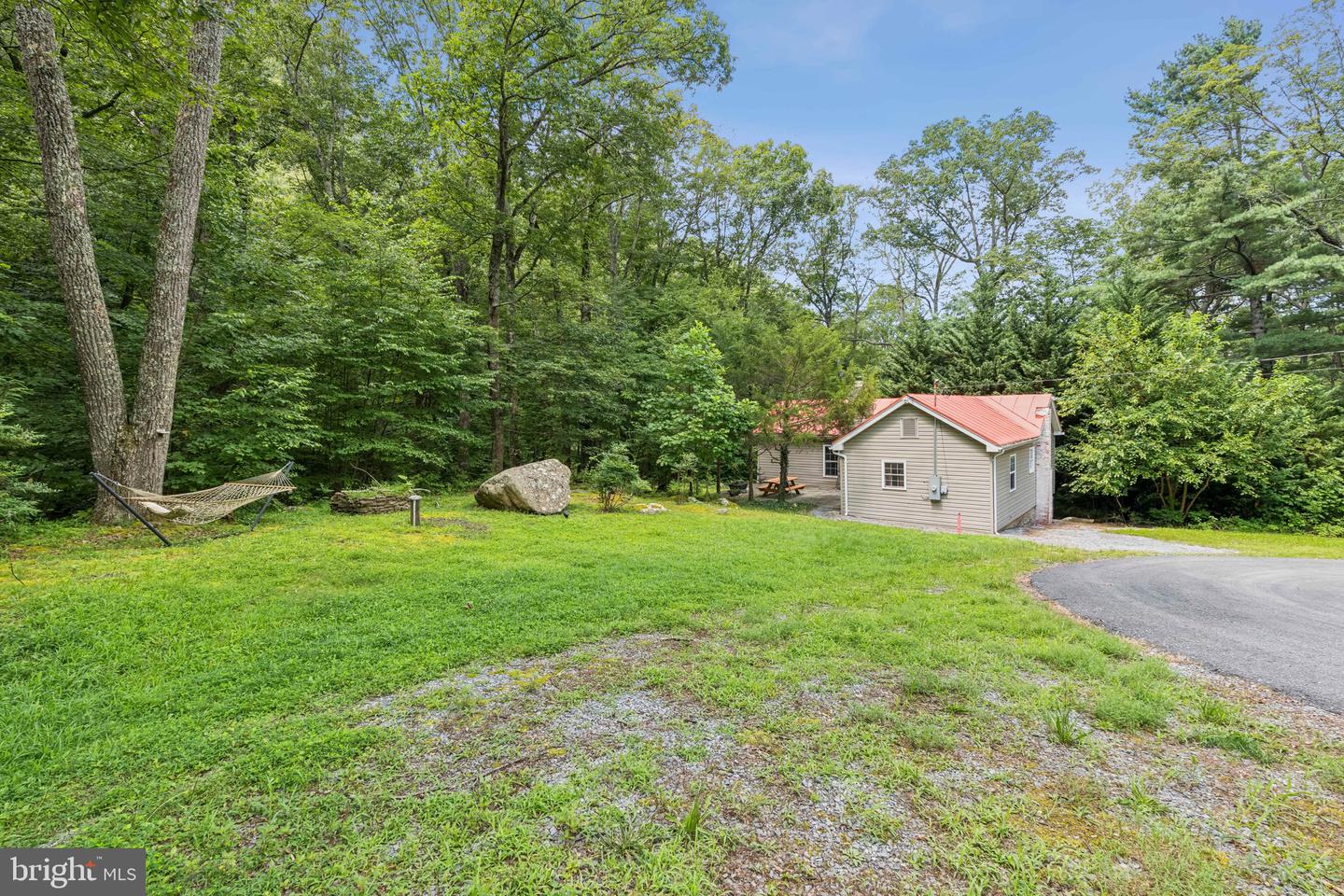2066 JEWELL HOLLOW RD, LURAY, Virginia 22835, 3 Bedrooms Bedrooms, ,2 BathroomsBathrooms,Residential,For sale,2066 JEWELL HOLLOW RD,VAPA2005220 MLS # VAPA2005220
