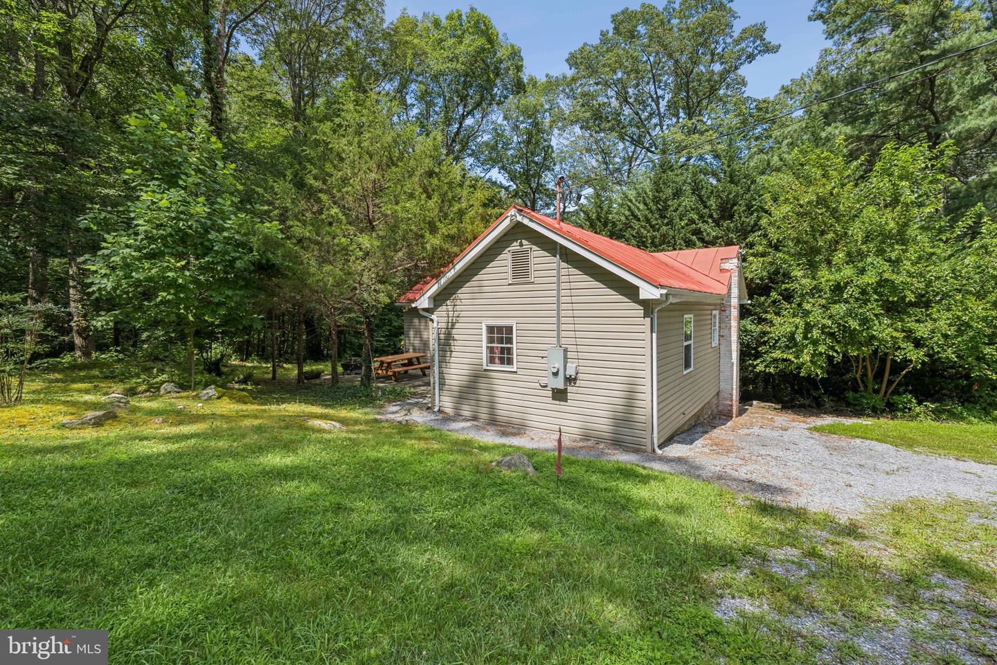 2066 JEWELL HOLLOW RD, LURAY, Virginia 22835, 3 Bedrooms Bedrooms, ,2 BathroomsBathrooms,Residential,For sale,2066 JEWELL HOLLOW RD,VAPA2005220 MLS # VAPA2005220