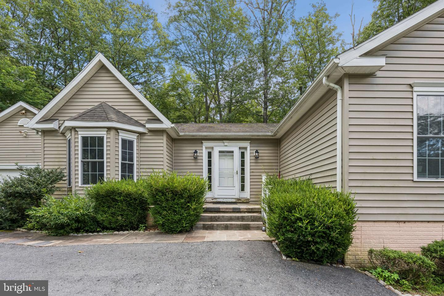2066 JEWELL HOLLOW RD, LURAY, Virginia 22835, 3 Bedrooms Bedrooms, ,2 BathroomsBathrooms,Residential,For sale,2066 JEWELL HOLLOW RD,VAPA2005220 MLS # VAPA2005220