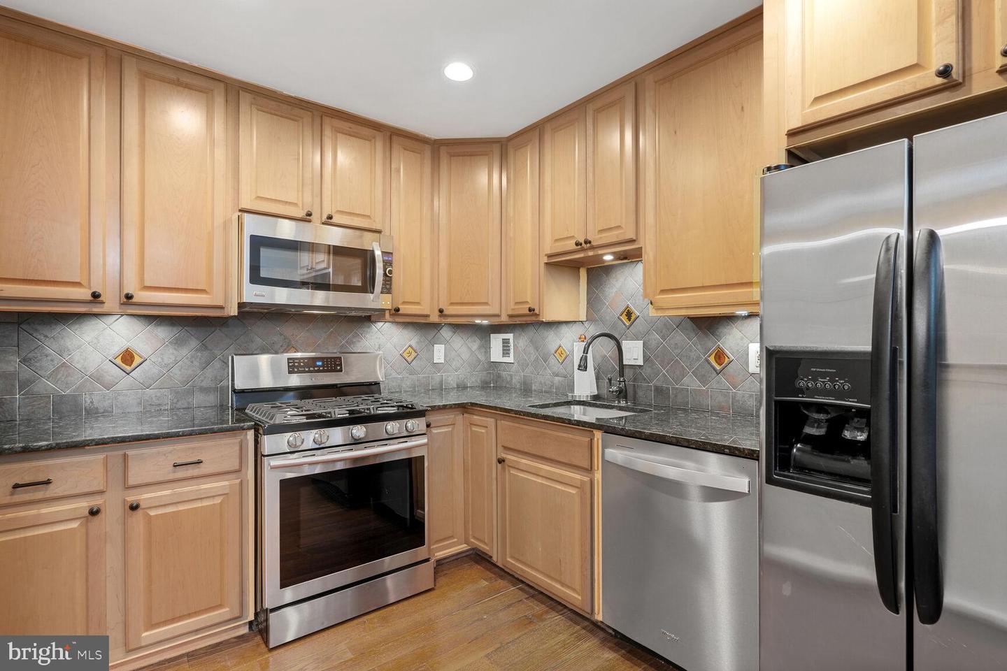 6143 LEESBURG PIKE #502, FALLS CHURCH, Virginia 22041, 2 Bedrooms Bedrooms, ,1 BathroomBathrooms,Residential,For sale,6143 LEESBURG PIKE #502,VAFX2258948 MLS # VAFX2258948