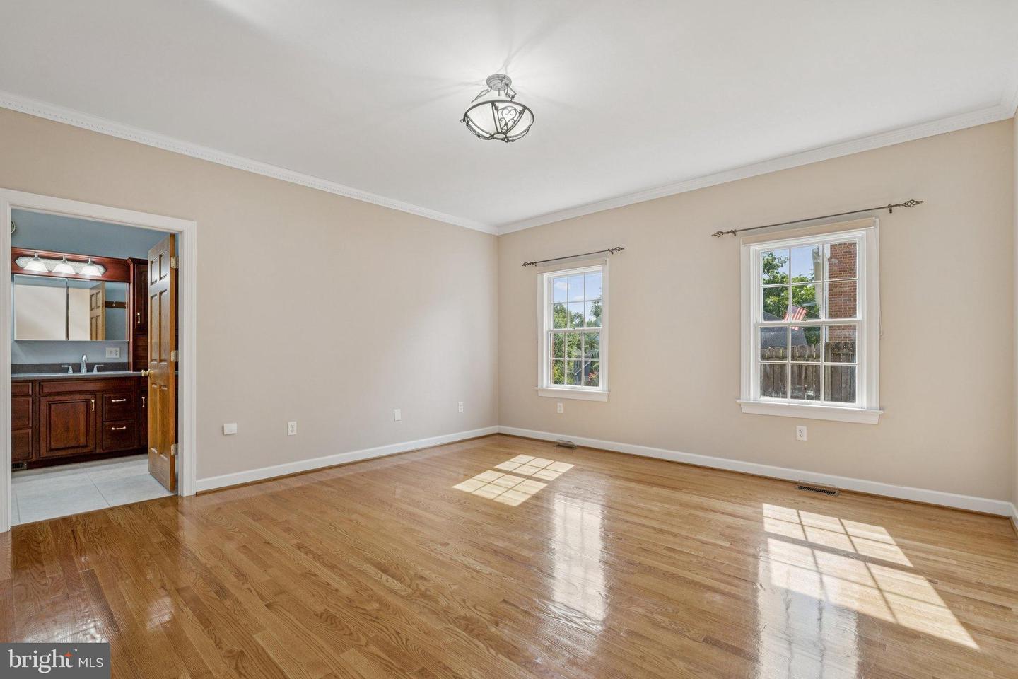 1205 CAROLINE ST, WINCHESTER, Virginia 22601, 4 Bedrooms Bedrooms, 14 Rooms Rooms,3 BathroomsBathrooms,Residential,For sale,1205 CAROLINE ST,VAWI2008834 MLS # VAWI2008834