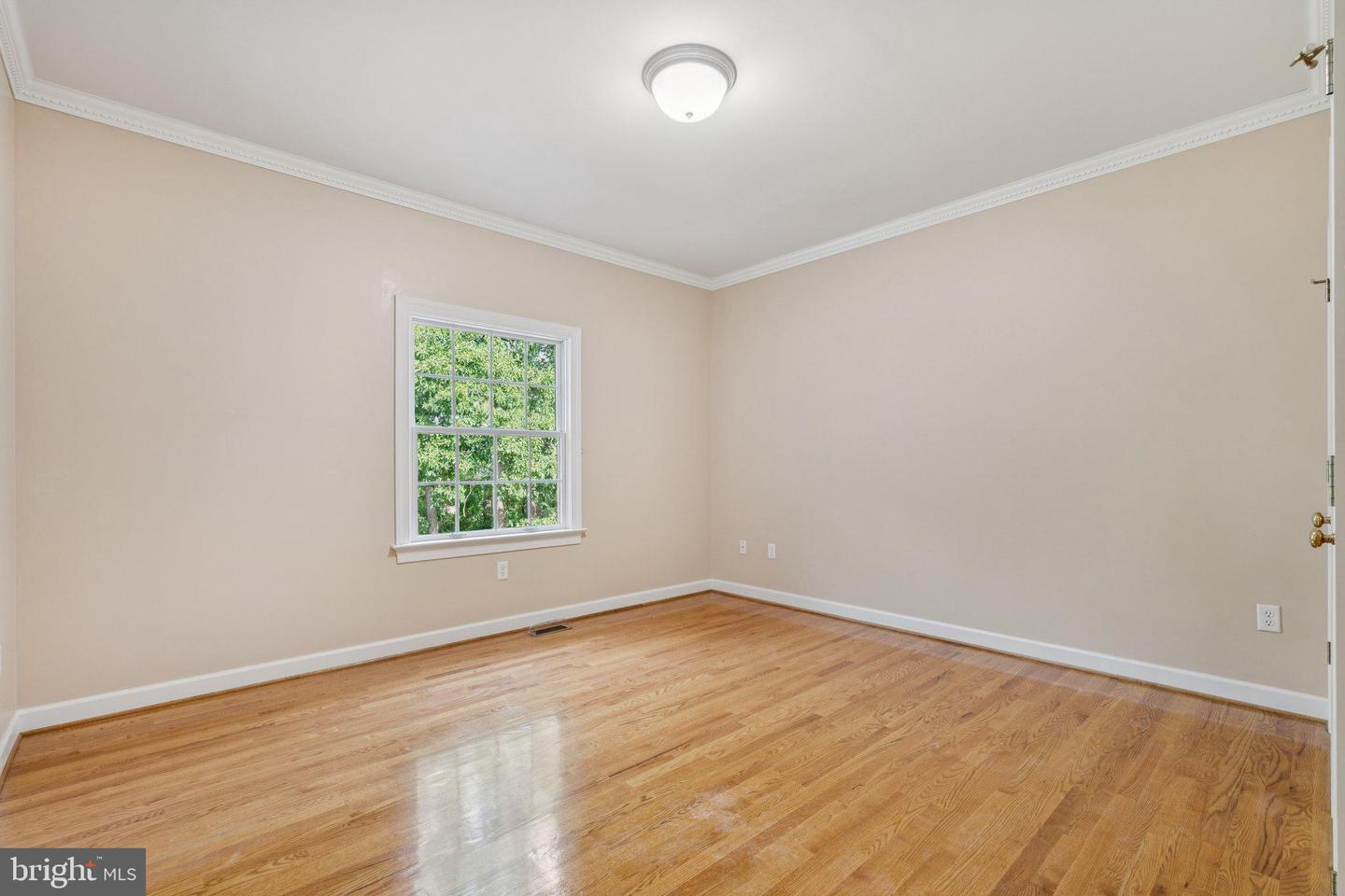 1205 CAROLINE ST, WINCHESTER, Virginia 22601, 4 Bedrooms Bedrooms, 14 Rooms Rooms,3 BathroomsBathrooms,Residential,For sale,1205 CAROLINE ST,VAWI2008834 MLS # VAWI2008834