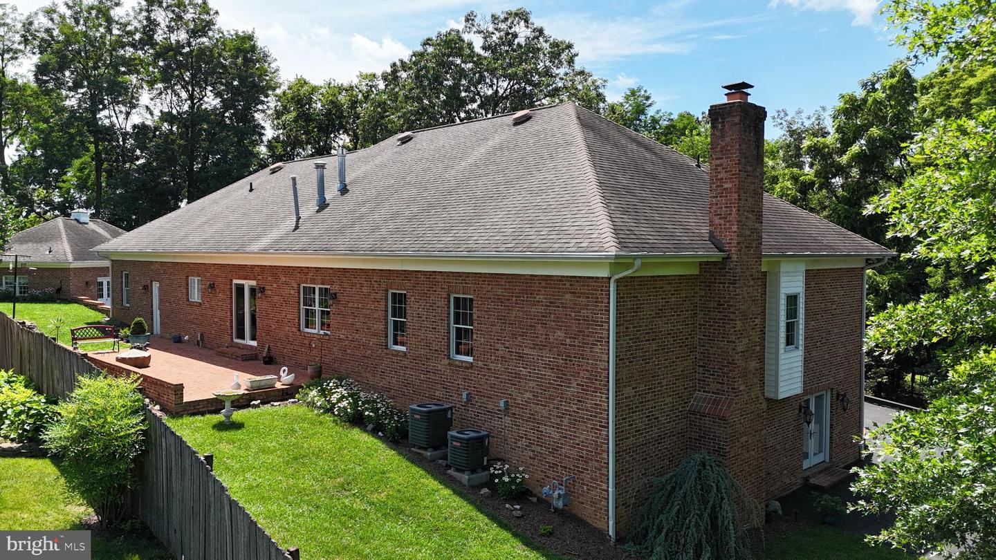 1205 CAROLINE ST, WINCHESTER, Virginia 22601, 4 Bedrooms Bedrooms, 14 Rooms Rooms,3 BathroomsBathrooms,Residential,For sale,1205 CAROLINE ST,VAWI2008834 MLS # VAWI2008834