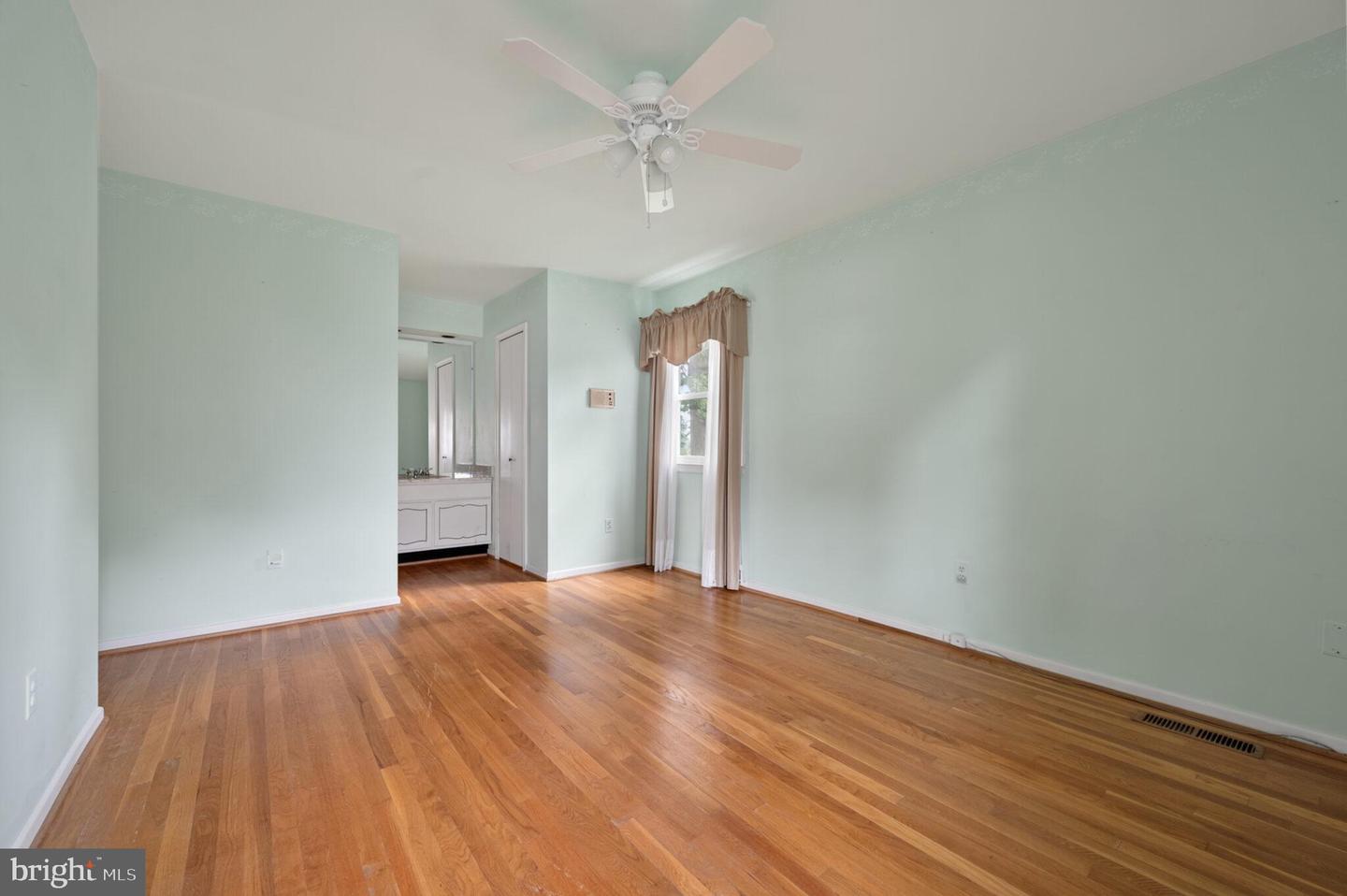 8202 GREELEY BLVD, SPRINGFIELD, Virginia 22152, 4 Bedrooms Bedrooms, ,2 BathroomsBathrooms,Residential,For sale,8202 GREELEY BLVD,VAFX2259042 MLS # VAFX2259042