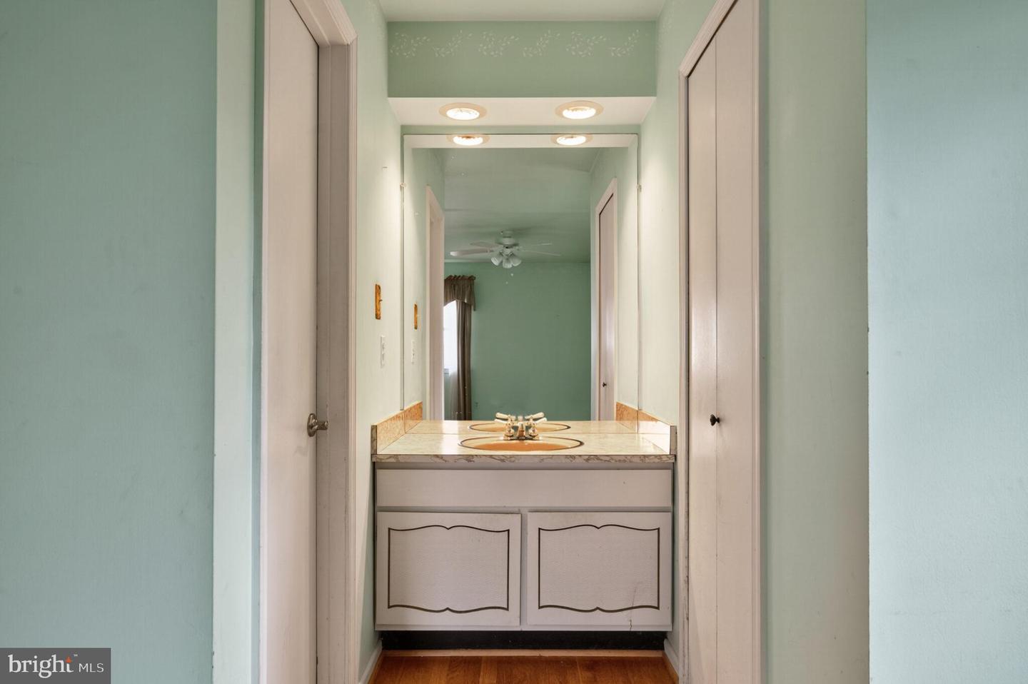 8202 GREELEY BLVD, SPRINGFIELD, Virginia 22152, 4 Bedrooms Bedrooms, ,2 BathroomsBathrooms,Residential,For sale,8202 GREELEY BLVD,VAFX2259042 MLS # VAFX2259042