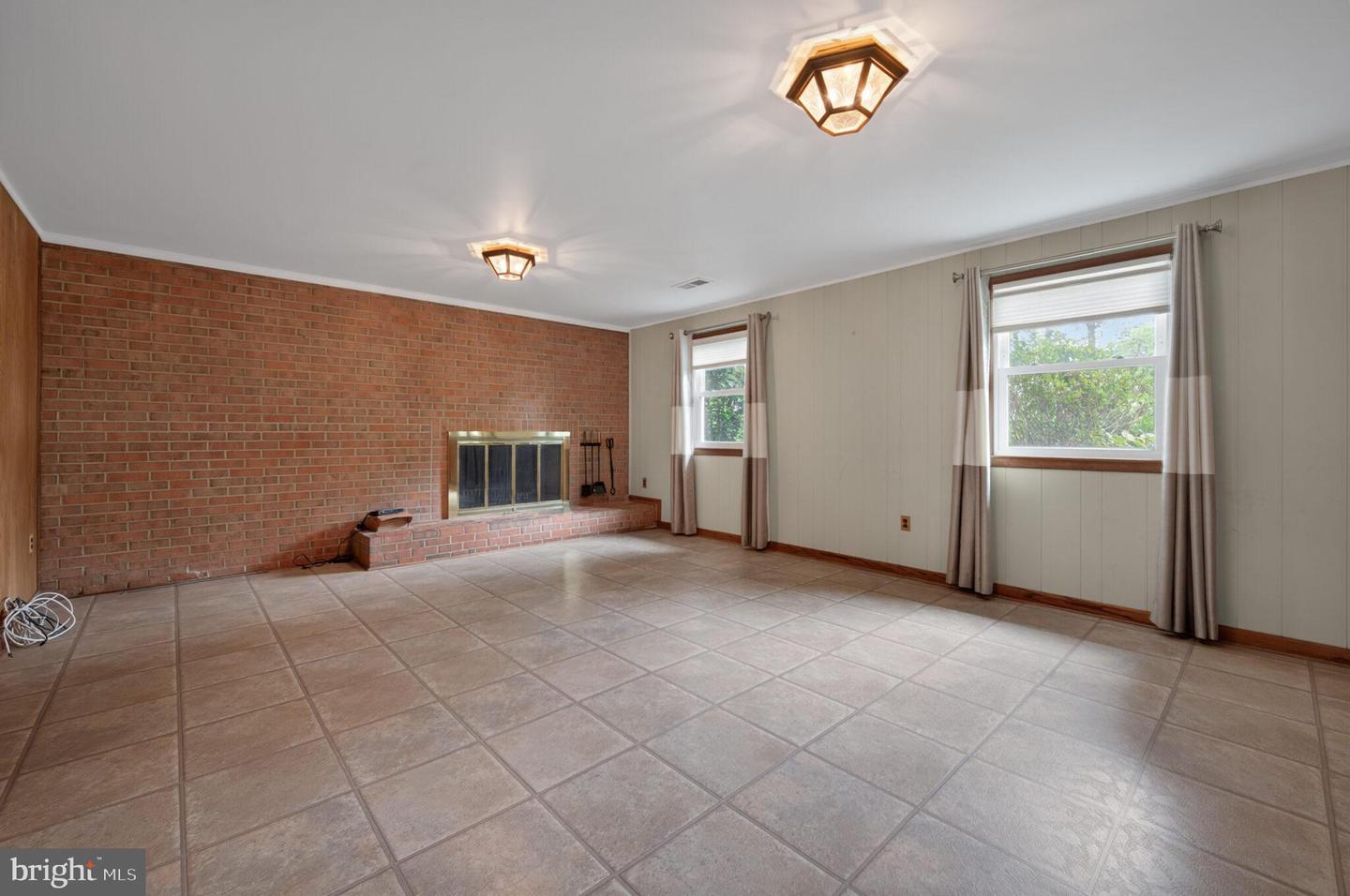 8202 GREELEY BLVD, SPRINGFIELD, Virginia 22152, 4 Bedrooms Bedrooms, ,2 BathroomsBathrooms,Residential,For sale,8202 GREELEY BLVD,VAFX2259042 MLS # VAFX2259042
