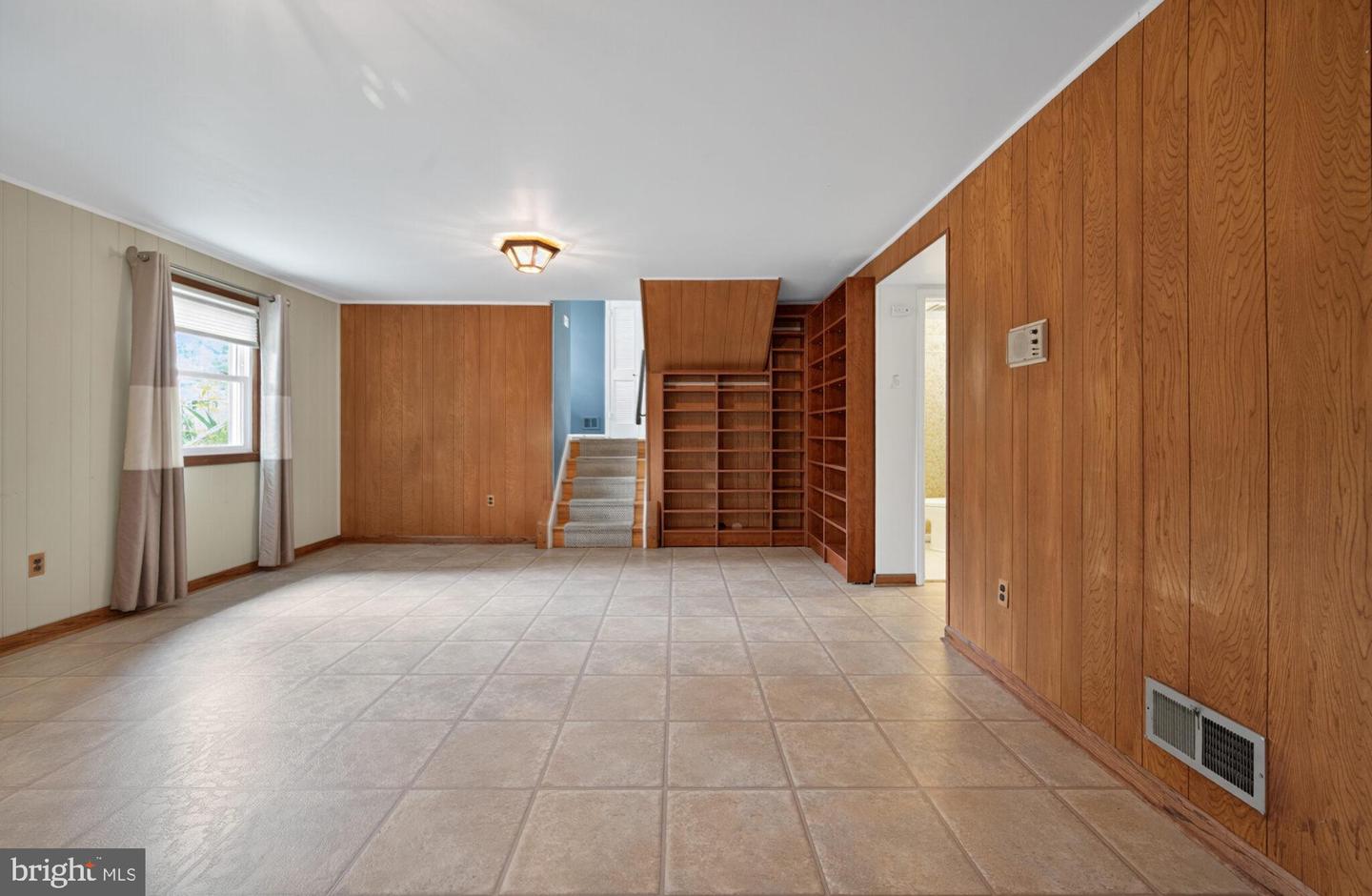 8202 GREELEY BLVD, SPRINGFIELD, Virginia 22152, 4 Bedrooms Bedrooms, ,2 BathroomsBathrooms,Residential,For sale,8202 GREELEY BLVD,VAFX2259042 MLS # VAFX2259042