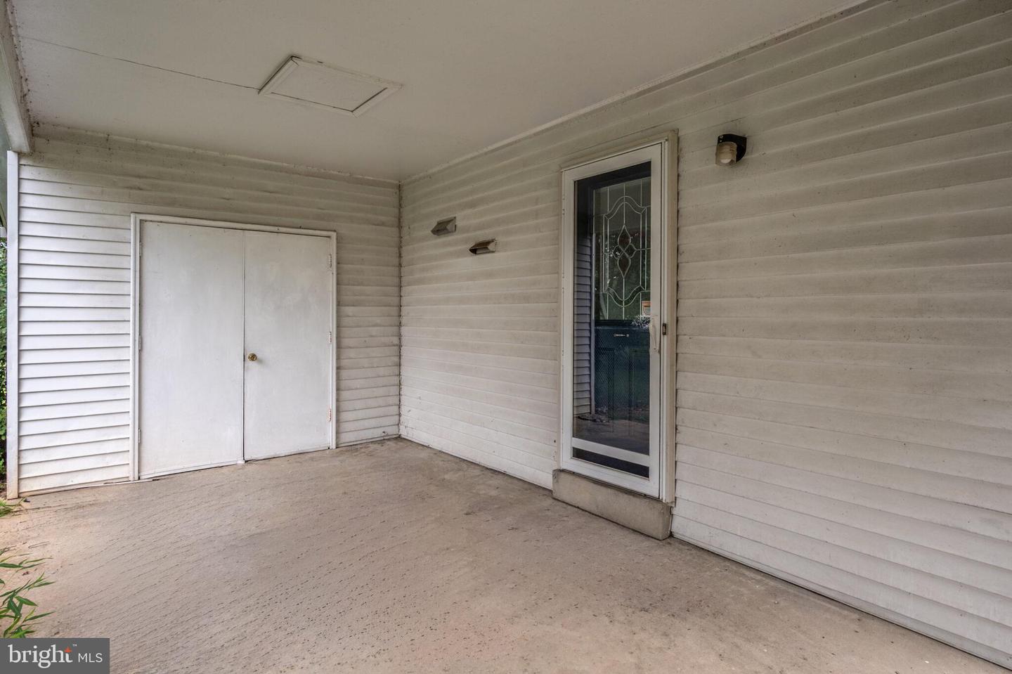 8202 GREELEY BLVD, SPRINGFIELD, Virginia 22152, 4 Bedrooms Bedrooms, ,2 BathroomsBathrooms,Residential,For sale,8202 GREELEY BLVD,VAFX2259042 MLS # VAFX2259042