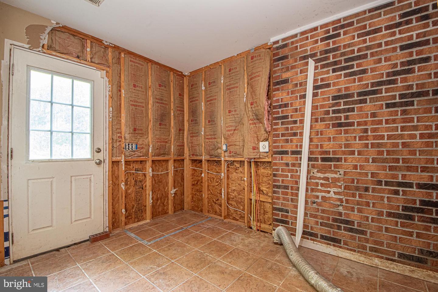 9478 MERRIMAC LN, MARSHALL, Virginia 20115, 4 Bedrooms Bedrooms, ,3 BathroomsBathrooms,Residential,For sale,9478 MERRIMAC LN,VAFQ2017780 MLS # VAFQ2017780