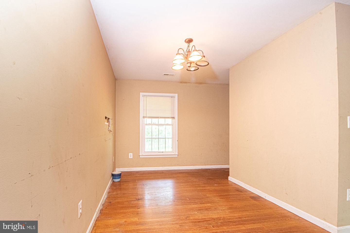 9478 MERRIMAC LN, MARSHALL, Virginia 20115, 4 Bedrooms Bedrooms, ,3 BathroomsBathrooms,Residential,For sale,9478 MERRIMAC LN,VAFQ2017780 MLS # VAFQ2017780