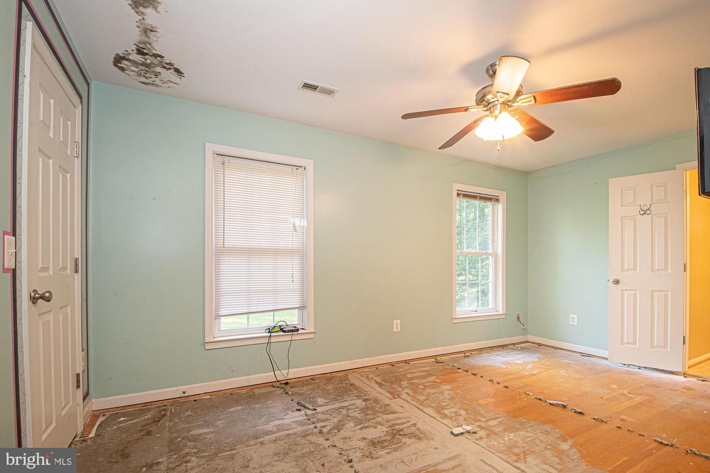 9478 MERRIMAC LN, MARSHALL, Virginia 20115, 4 Bedrooms Bedrooms, ,3 BathroomsBathrooms,Residential,For sale,9478 MERRIMAC LN,VAFQ2017780 MLS # VAFQ2017780