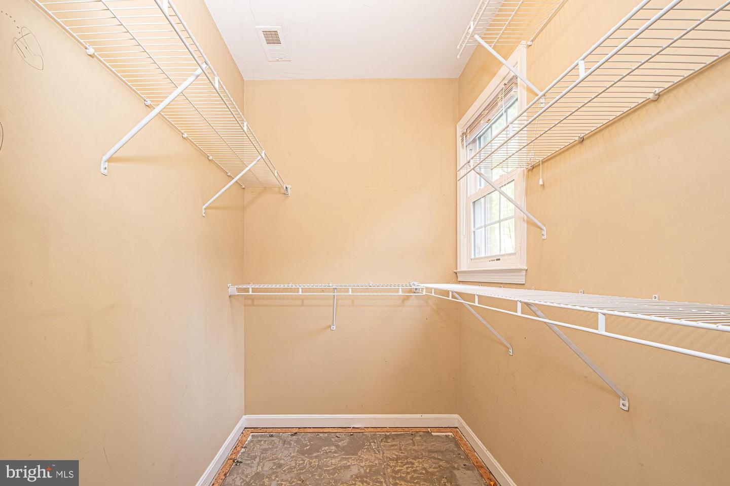 9478 MERRIMAC LN, MARSHALL, Virginia 20115, 4 Bedrooms Bedrooms, ,3 BathroomsBathrooms,Residential,For sale,9478 MERRIMAC LN,VAFQ2017780 MLS # VAFQ2017780