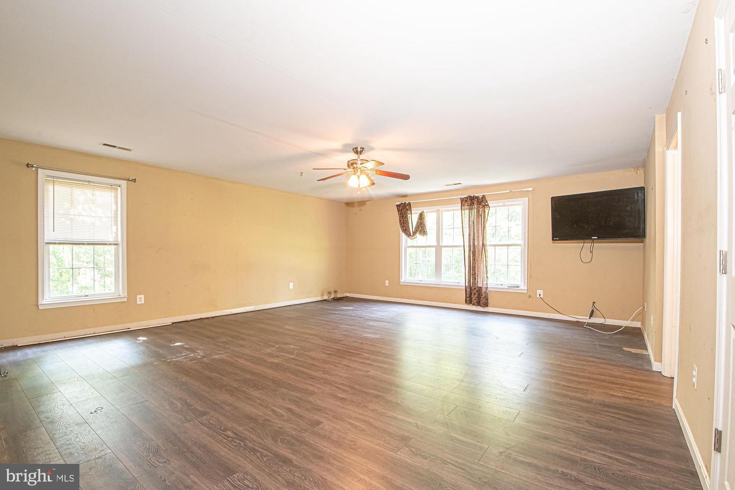 9478 MERRIMAC LN, MARSHALL, Virginia 20115, 4 Bedrooms Bedrooms, ,3 BathroomsBathrooms,Residential,For sale,9478 MERRIMAC LN,VAFQ2017780 MLS # VAFQ2017780