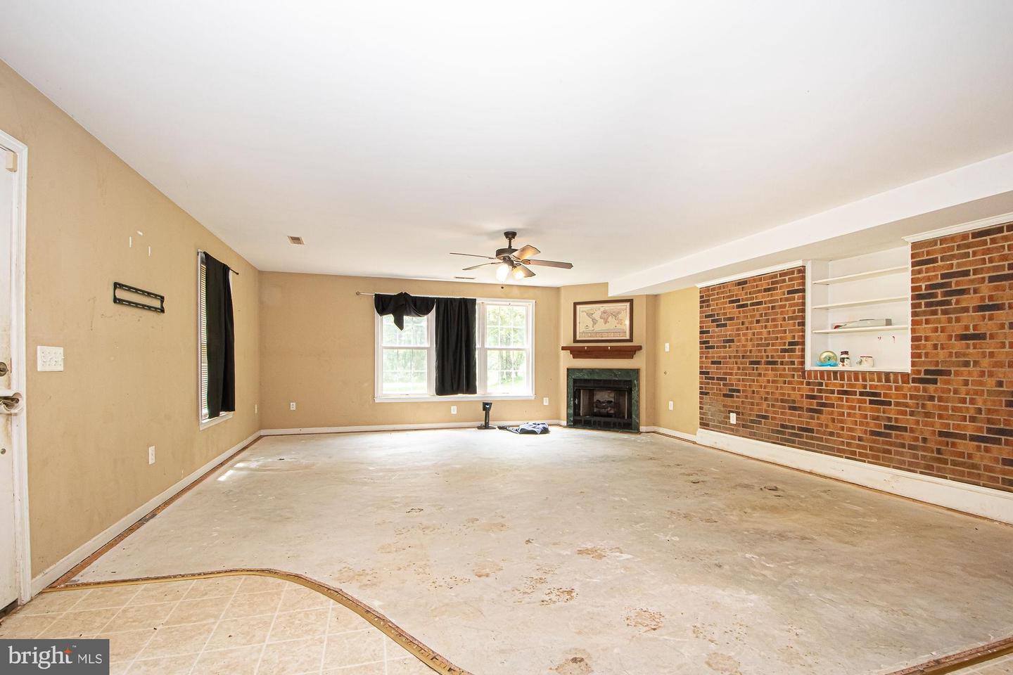 9478 MERRIMAC LN, MARSHALL, Virginia 20115, 4 Bedrooms Bedrooms, ,3 BathroomsBathrooms,Residential,For sale,9478 MERRIMAC LN,VAFQ2017780 MLS # VAFQ2017780