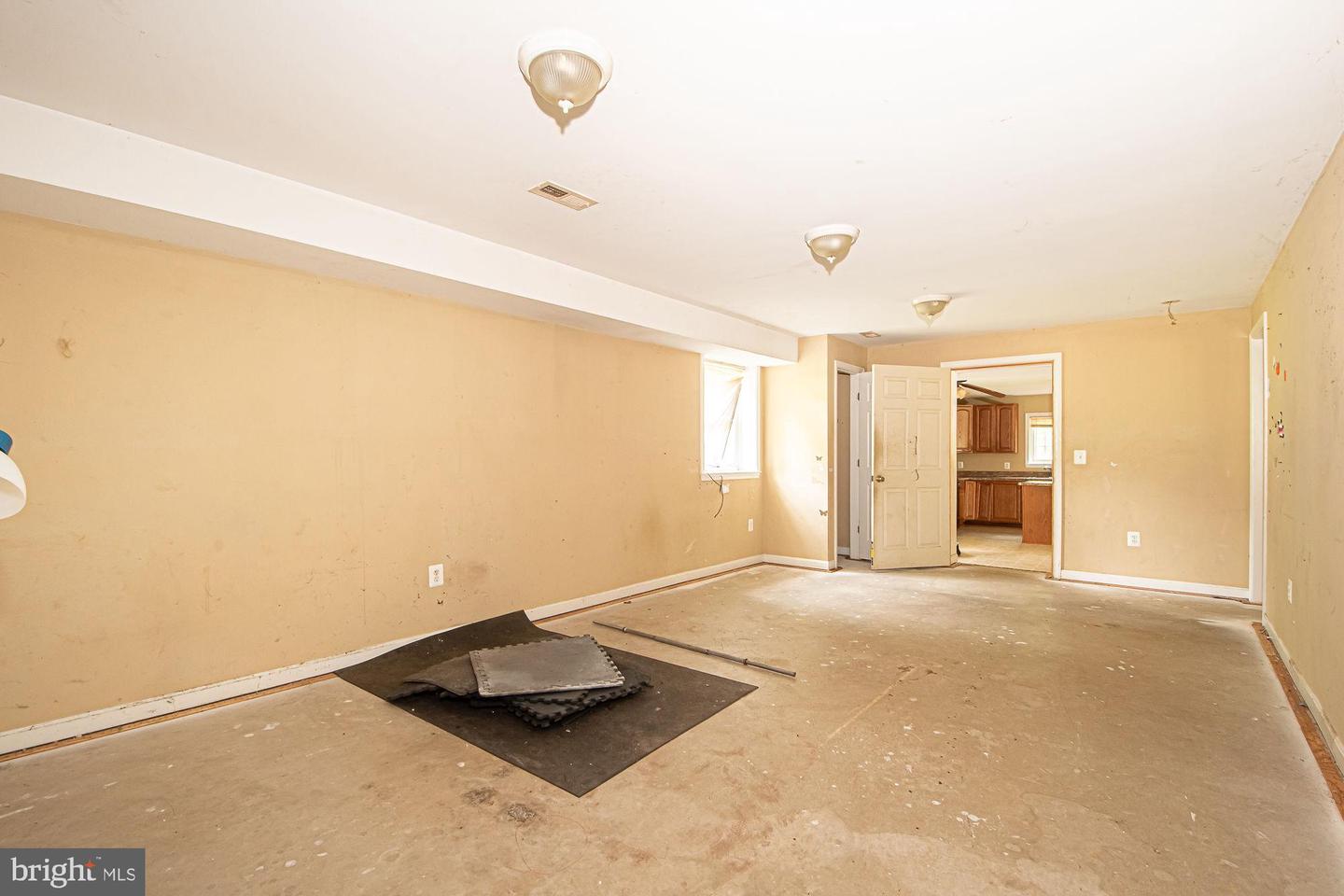 9478 MERRIMAC LN, MARSHALL, Virginia 20115, 4 Bedrooms Bedrooms, ,3 BathroomsBathrooms,Residential,For sale,9478 MERRIMAC LN,VAFQ2017780 MLS # VAFQ2017780