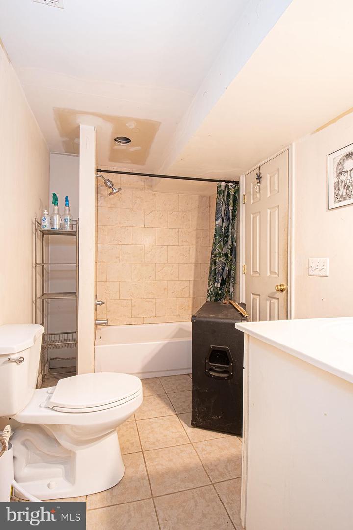 9478 MERRIMAC LN, MARSHALL, Virginia 20115, 4 Bedrooms Bedrooms, ,3 BathroomsBathrooms,Residential,For sale,9478 MERRIMAC LN,VAFQ2017780 MLS # VAFQ2017780