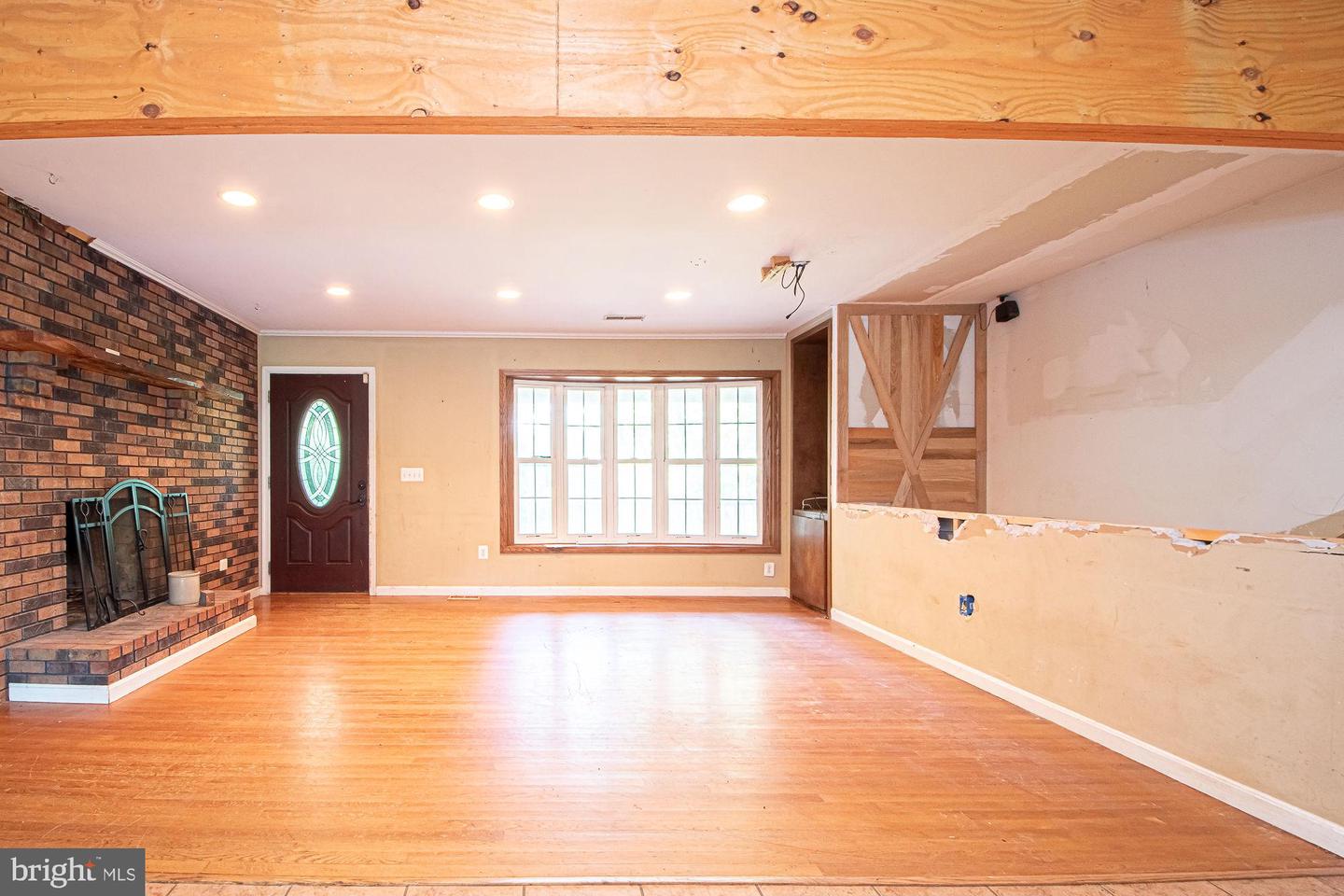 9478 MERRIMAC LN, MARSHALL, Virginia 20115, 4 Bedrooms Bedrooms, ,3 BathroomsBathrooms,Residential,For sale,9478 MERRIMAC LN,VAFQ2017780 MLS # VAFQ2017780