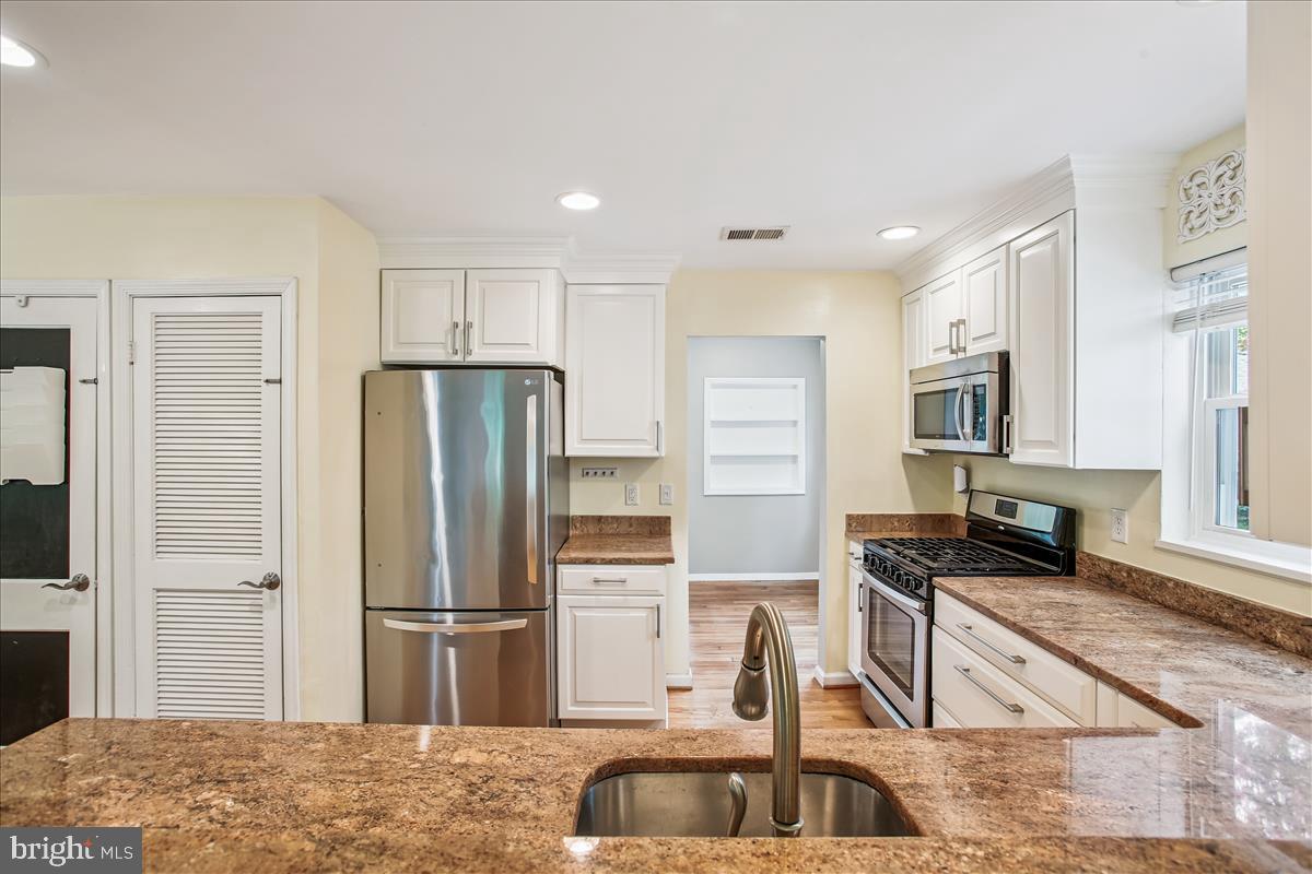 1600 REVERE DR, ALEXANDRIA, Virginia 22308, 3 Bedrooms Bedrooms, ,2 BathroomsBathrooms,Residential,For sale,1600 REVERE DR,VAFX2259334 MLS # VAFX2259334
