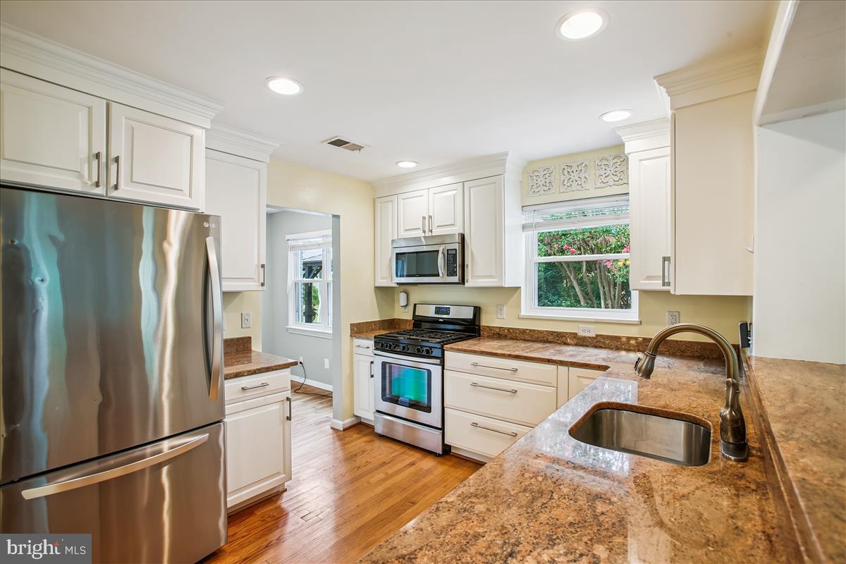 1600 REVERE DR, ALEXANDRIA, Virginia 22308, 3 Bedrooms Bedrooms, ,2 BathroomsBathrooms,Residential,For sale,1600 REVERE DR,VAFX2259334 MLS # VAFX2259334