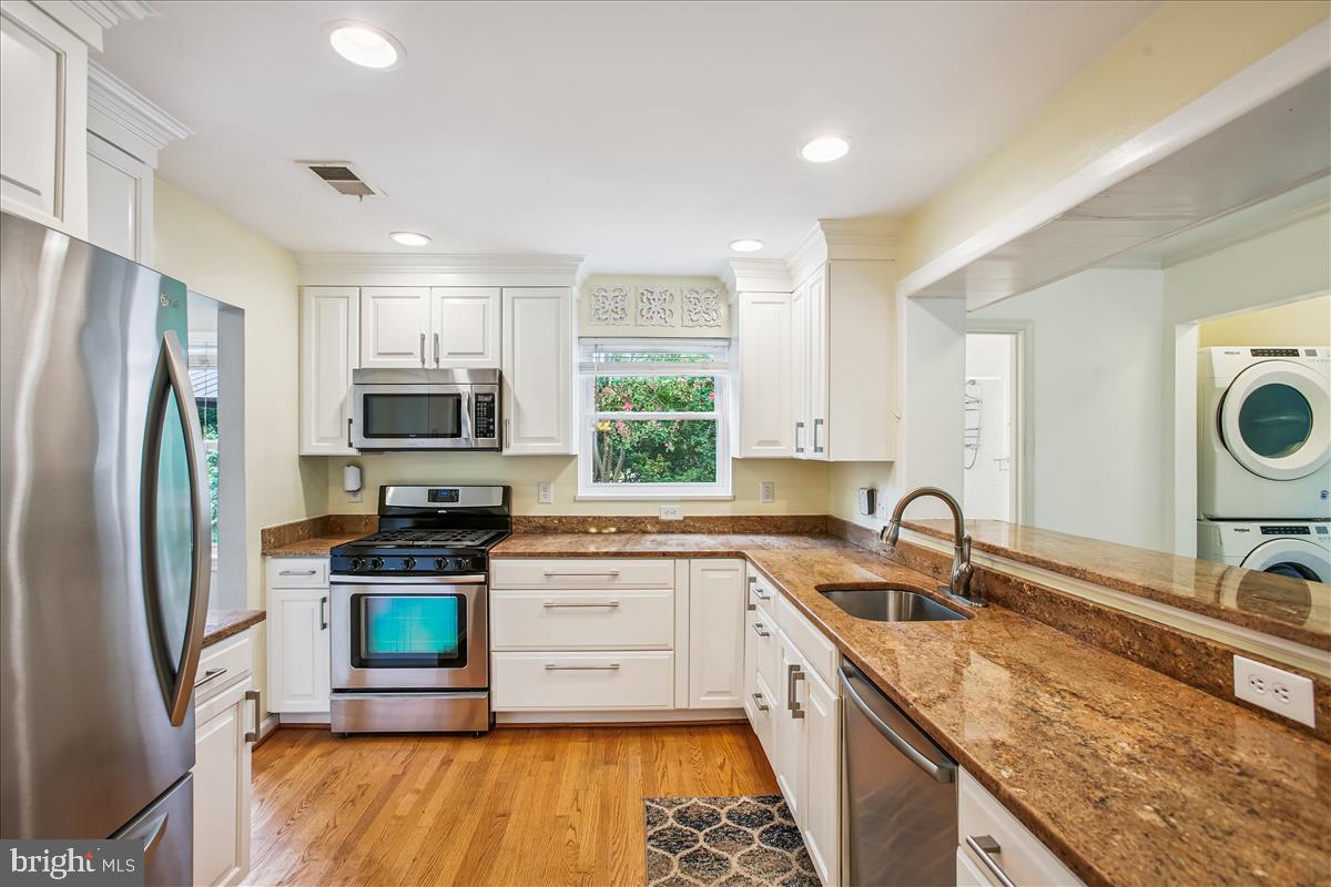 1600 REVERE DR, ALEXANDRIA, Virginia 22308, 3 Bedrooms Bedrooms, ,2 BathroomsBathrooms,Residential,For sale,1600 REVERE DR,VAFX2259334 MLS # VAFX2259334