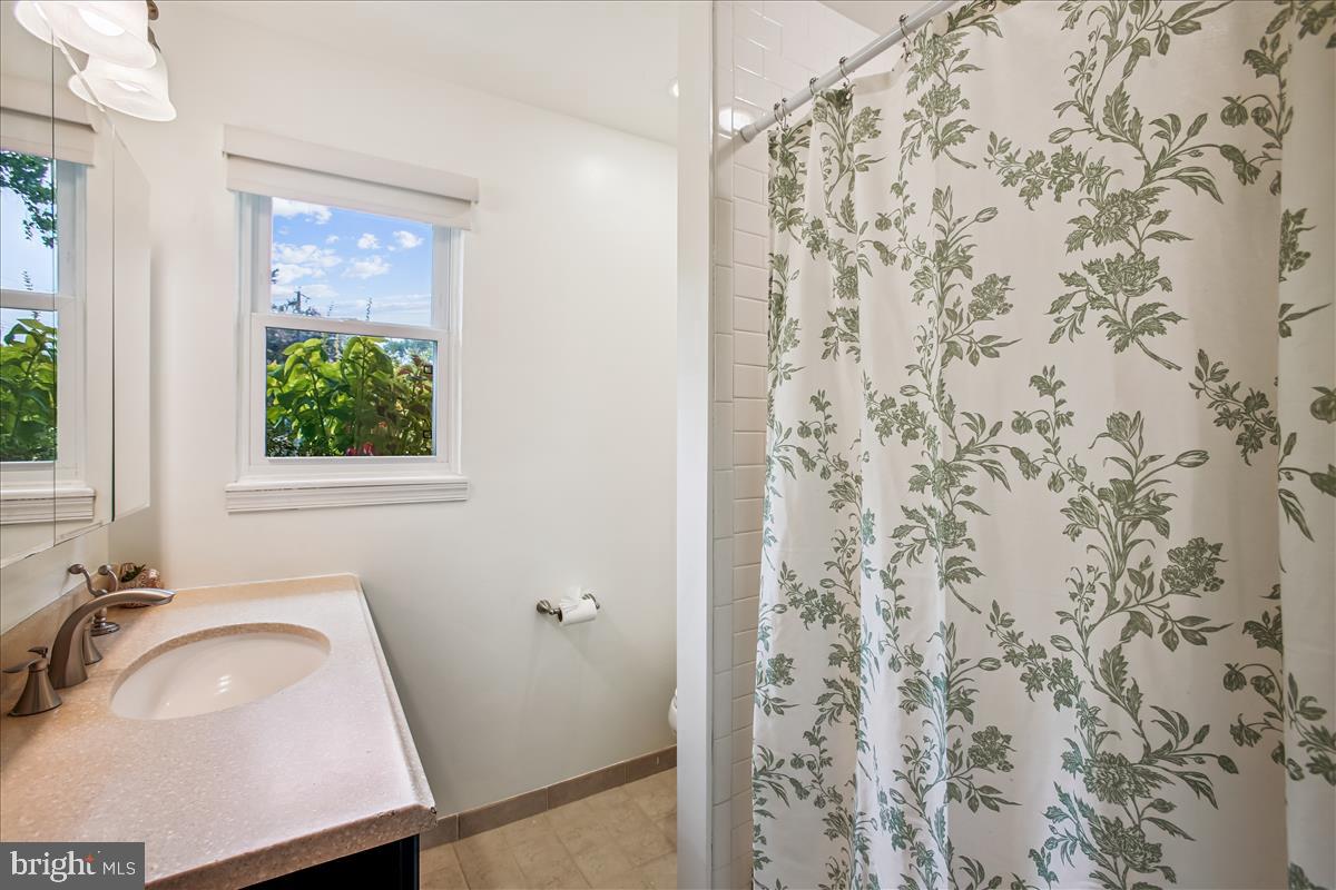 1600 REVERE DR, ALEXANDRIA, Virginia 22308, 3 Bedrooms Bedrooms, ,2 BathroomsBathrooms,Residential,For sale,1600 REVERE DR,VAFX2259334 MLS # VAFX2259334