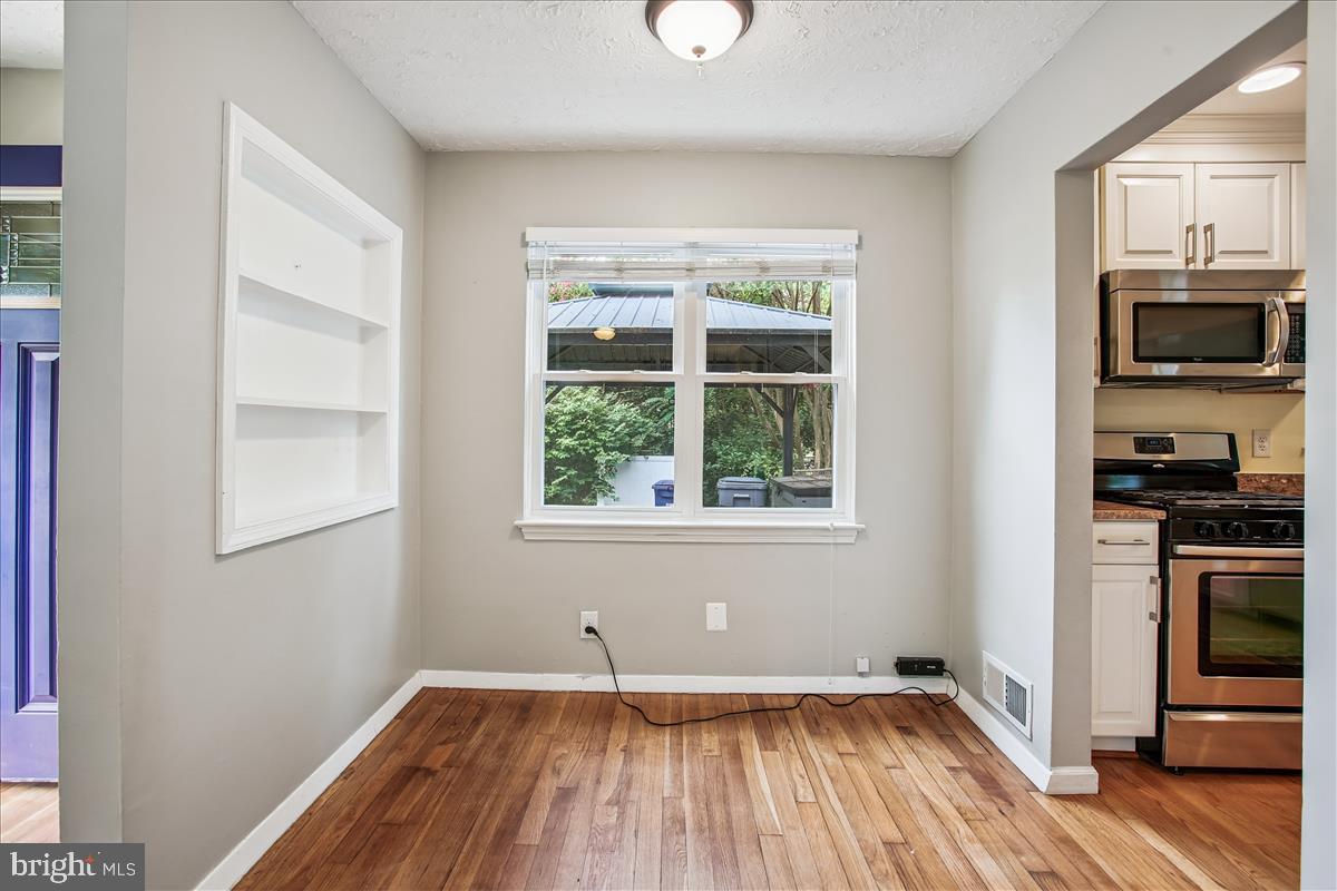 1600 REVERE DR, ALEXANDRIA, Virginia 22308, 3 Bedrooms Bedrooms, ,2 BathroomsBathrooms,Residential,For sale,1600 REVERE DR,VAFX2259334 MLS # VAFX2259334