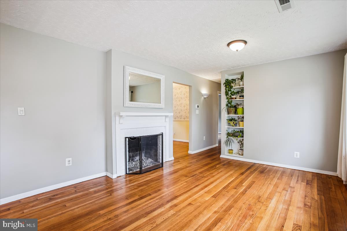 1600 REVERE DR, ALEXANDRIA, Virginia 22308, 3 Bedrooms Bedrooms, ,2 BathroomsBathrooms,Residential,For sale,1600 REVERE DR,VAFX2259334 MLS # VAFX2259334