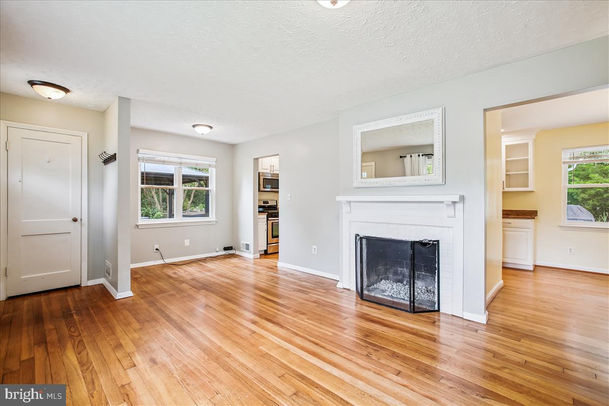 1600 REVERE DR, ALEXANDRIA, Virginia 22308, 3 Bedrooms Bedrooms, ,2 BathroomsBathrooms,Residential,For sale,1600 REVERE DR,VAFX2259334 MLS # VAFX2259334