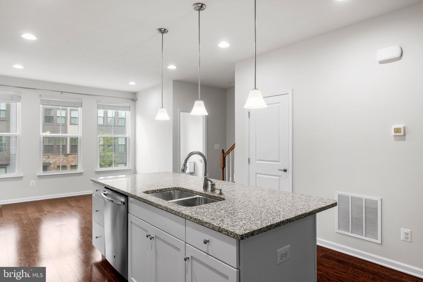 22275 SIMS TER, ASHBURN, Virginia 20148, 3 Bedrooms Bedrooms, ,2 BathroomsBathrooms,Residential,For sale,22275 SIMS TER,VALO2103964 MLS # VALO2103964