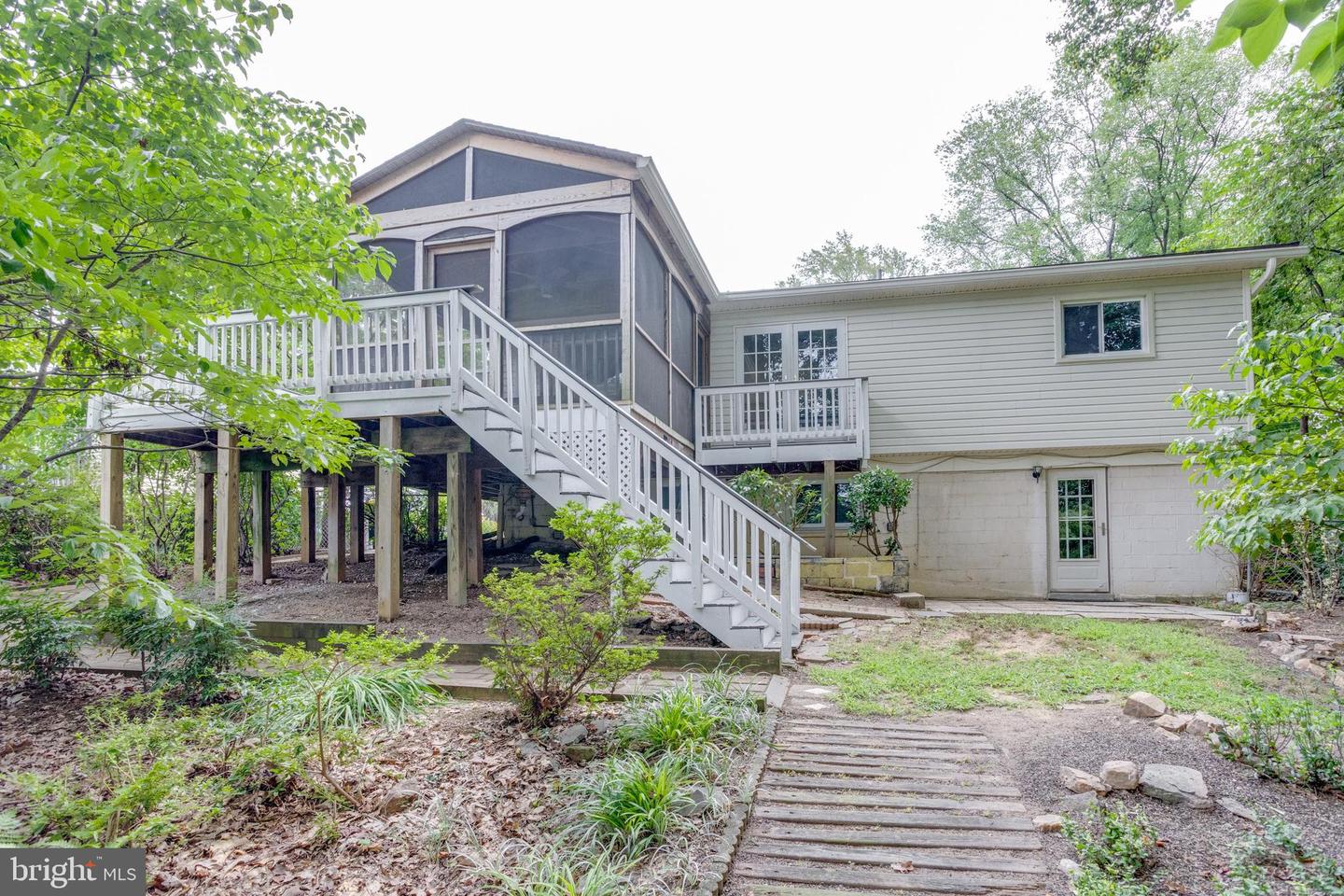 7608 GAYLORD DR, ANNANDALE, Virginia 22003, 3 Bedrooms Bedrooms, ,2 BathroomsBathrooms,Residential,For sale,7608 GAYLORD DR,VAFX2259654 MLS # VAFX2259654