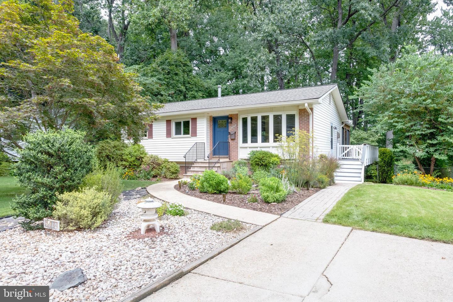 7608 GAYLORD DR, ANNANDALE, Virginia 22003, 3 Bedrooms Bedrooms, ,2 BathroomsBathrooms,Residential,For sale,7608 GAYLORD DR,VAFX2259654 MLS # VAFX2259654