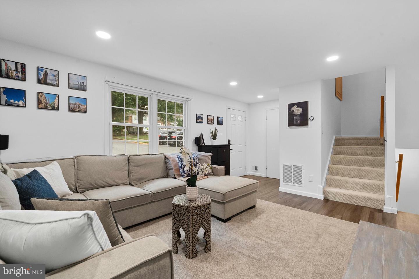 2925 AMBERLEIGH WAY, FAIRFAX, Virginia 22031, 3 Bedrooms Bedrooms, ,2 BathroomsBathrooms,Residential,For sale,2925 AMBERLEIGH WAY,VAFX2259750 MLS # VAFX2259750