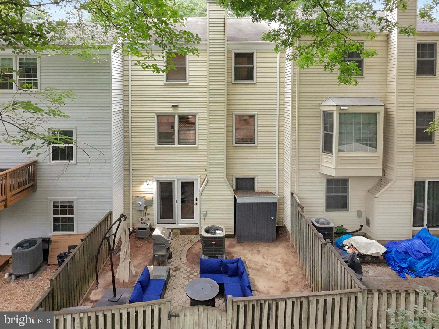 2925 AMBERLEIGH WAY, FAIRFAX, Virginia 22031, 3 Bedrooms Bedrooms, ,2 BathroomsBathrooms,Residential,For sale,2925 AMBERLEIGH WAY,VAFX2259750 MLS # VAFX2259750