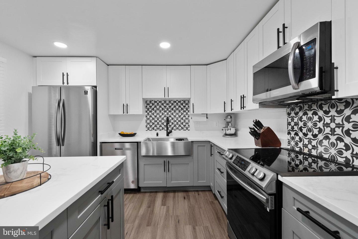 2925 AMBERLEIGH WAY, FAIRFAX, Virginia 22031, 3 Bedrooms Bedrooms, ,2 BathroomsBathrooms,Residential,For sale,2925 AMBERLEIGH WAY,VAFX2259750 MLS # VAFX2259750