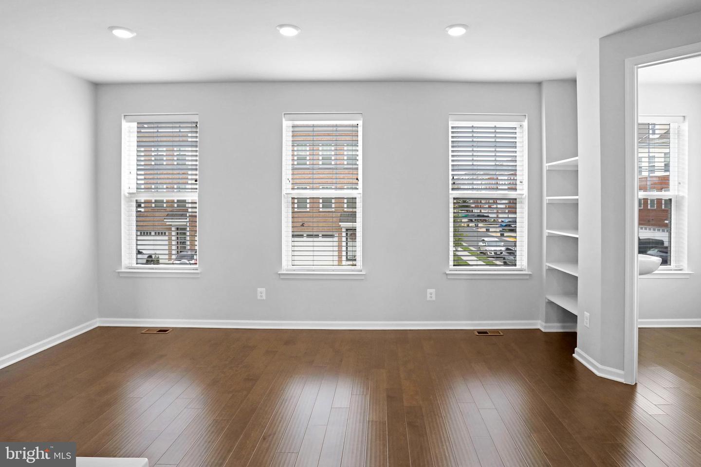 43009 LOST FARM TER, LEESBURG, Virginia 20175, 3 Bedrooms Bedrooms, ,3 BathroomsBathrooms,Residential,For sale,43009 LOST FARM TER,VALO2104070 MLS # VALO2104070