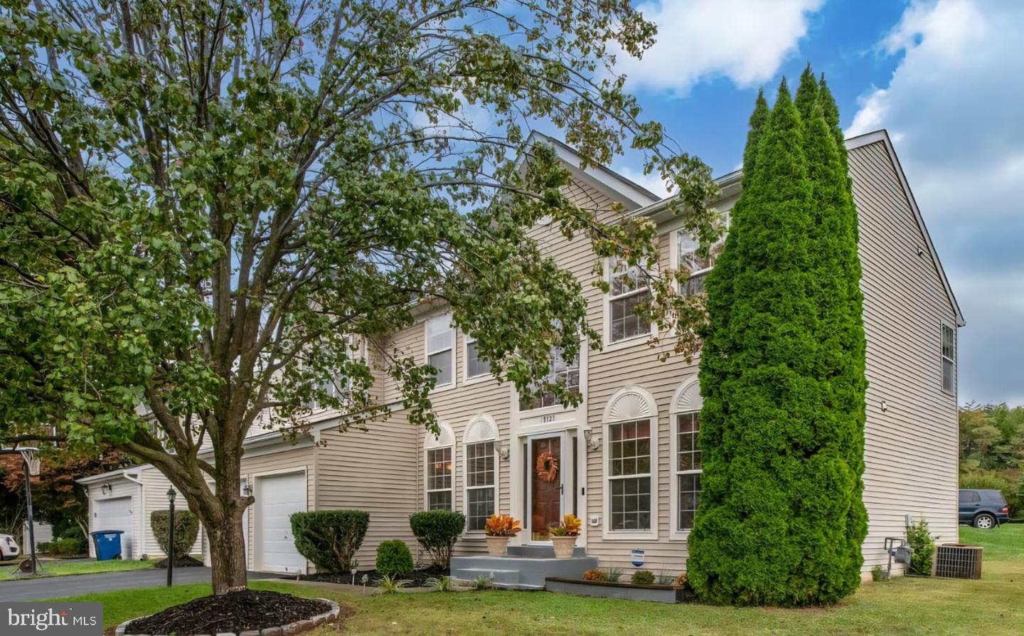 15725 MARBURY HEIGHTS WAY, DUMFRIES, Virginia 22025, 5 Bedrooms Bedrooms, ,3 BathroomsBathrooms,Residential,For sale,15725 MARBURY HEIGHTS WAY,VAPW2100764 MLS # VAPW2100764
