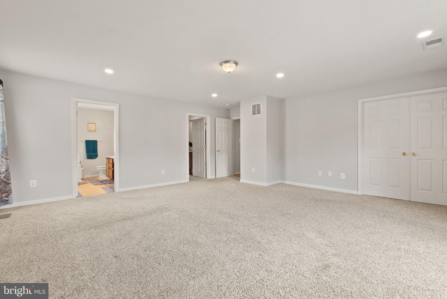15725 MARBURY HEIGHTS WAY, DUMFRIES, Virginia 22025, 5 Bedrooms Bedrooms, ,3 BathroomsBathrooms,Residential,For sale,15725 MARBURY HEIGHTS WAY,VAPW2100764 MLS # VAPW2100764