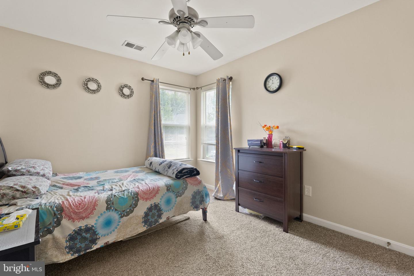 15725 MARBURY HEIGHTS WAY, DUMFRIES, Virginia 22025, 5 Bedrooms Bedrooms, ,3 BathroomsBathrooms,Residential,For sale,15725 MARBURY HEIGHTS WAY,VAPW2100764 MLS # VAPW2100764