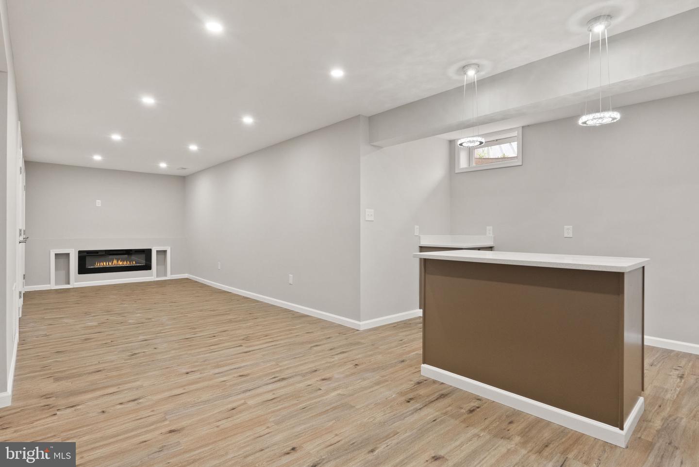 15725 MARBURY HEIGHTS WAY, DUMFRIES, Virginia 22025, 5 Bedrooms Bedrooms, ,3 BathroomsBathrooms,Residential,For sale,15725 MARBURY HEIGHTS WAY,VAPW2100764 MLS # VAPW2100764